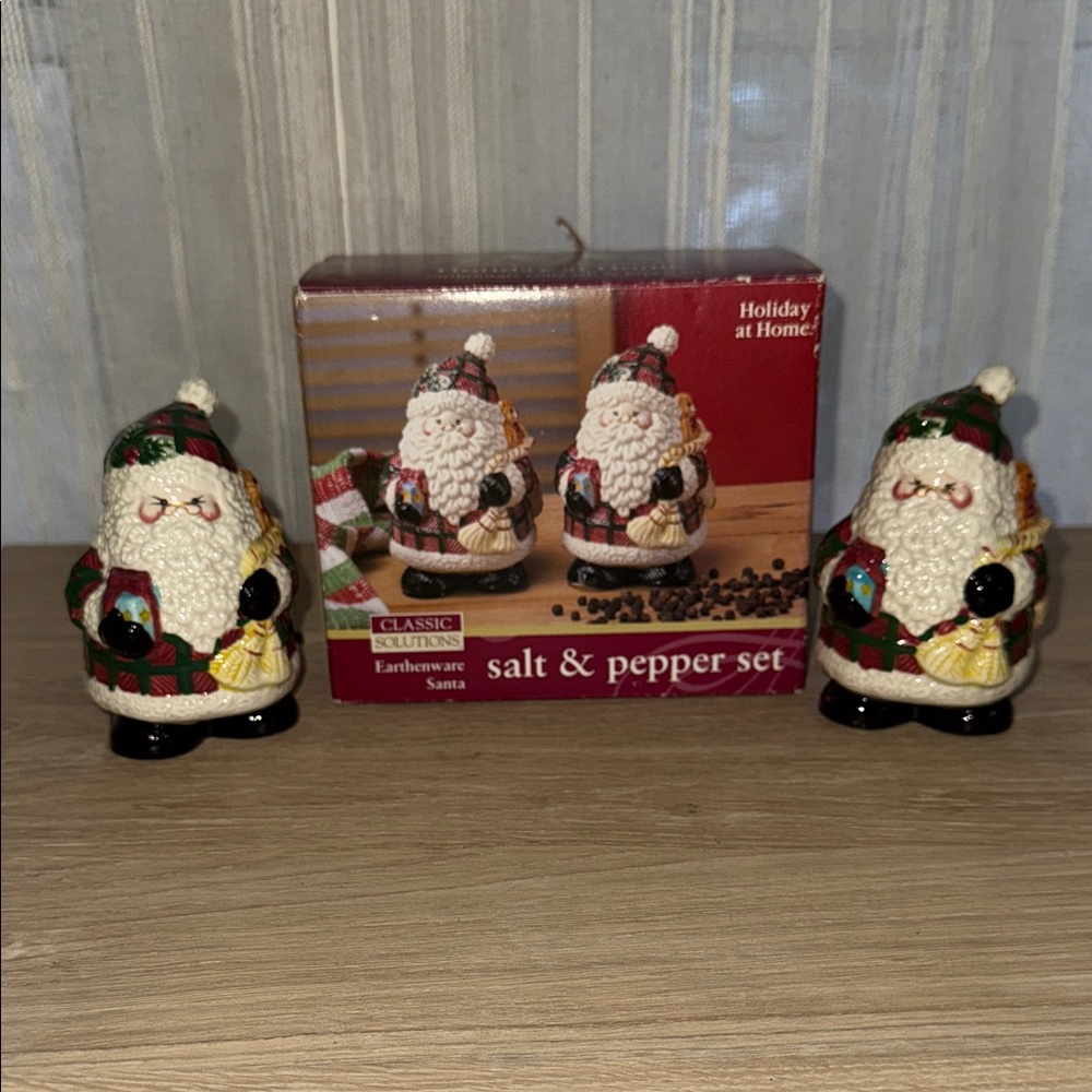 Vintage Santa Salt & Pepper Shakers